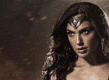 WONDER WOMAN TRANSFORMS TRAFALGAR SQUARE