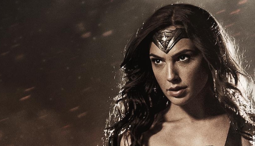 WONDER WOMAN TRANSFORMS TRAFALGAR SQUARE
