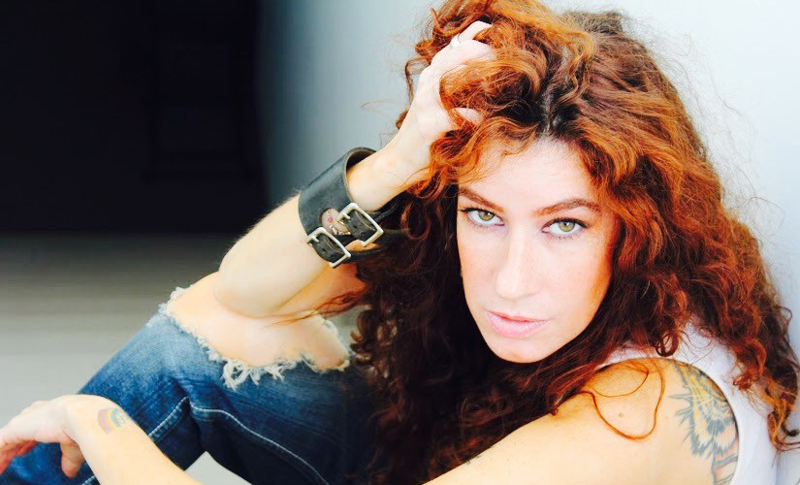 An Interview with Scream Queen Victoria De Mare