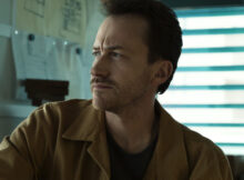 Joseph Mazzello in Monument
